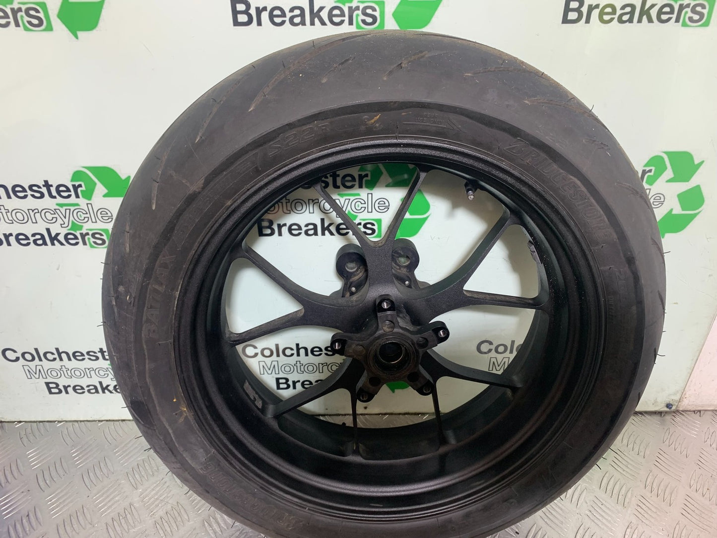 APRILIA RSV4 FACTORY REAR WHEEL  YEAR 2009-2012 (CMB1224)