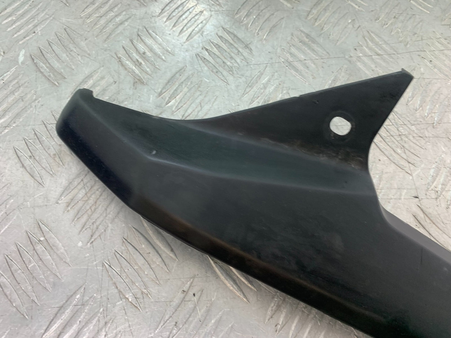 YAMAHA FZS600 FAZER 600 LEFT TOP FAIRING INFILL PANEL  YEAR 1998-2001 (CMB1267)
