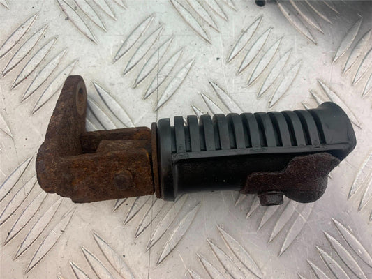 HONDA CX500 CX 500 FRONT RIGHT FOOTPEG  YEAR 1978 1981 (CMB1137)