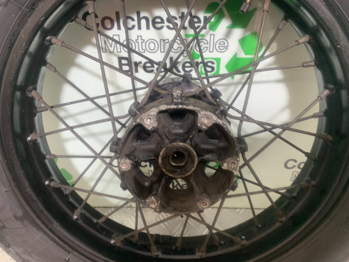 ROYAL ENFIELD HIMALAYAN 411 REAR WHEEL YEAR 2018-2023 (CMB1322)