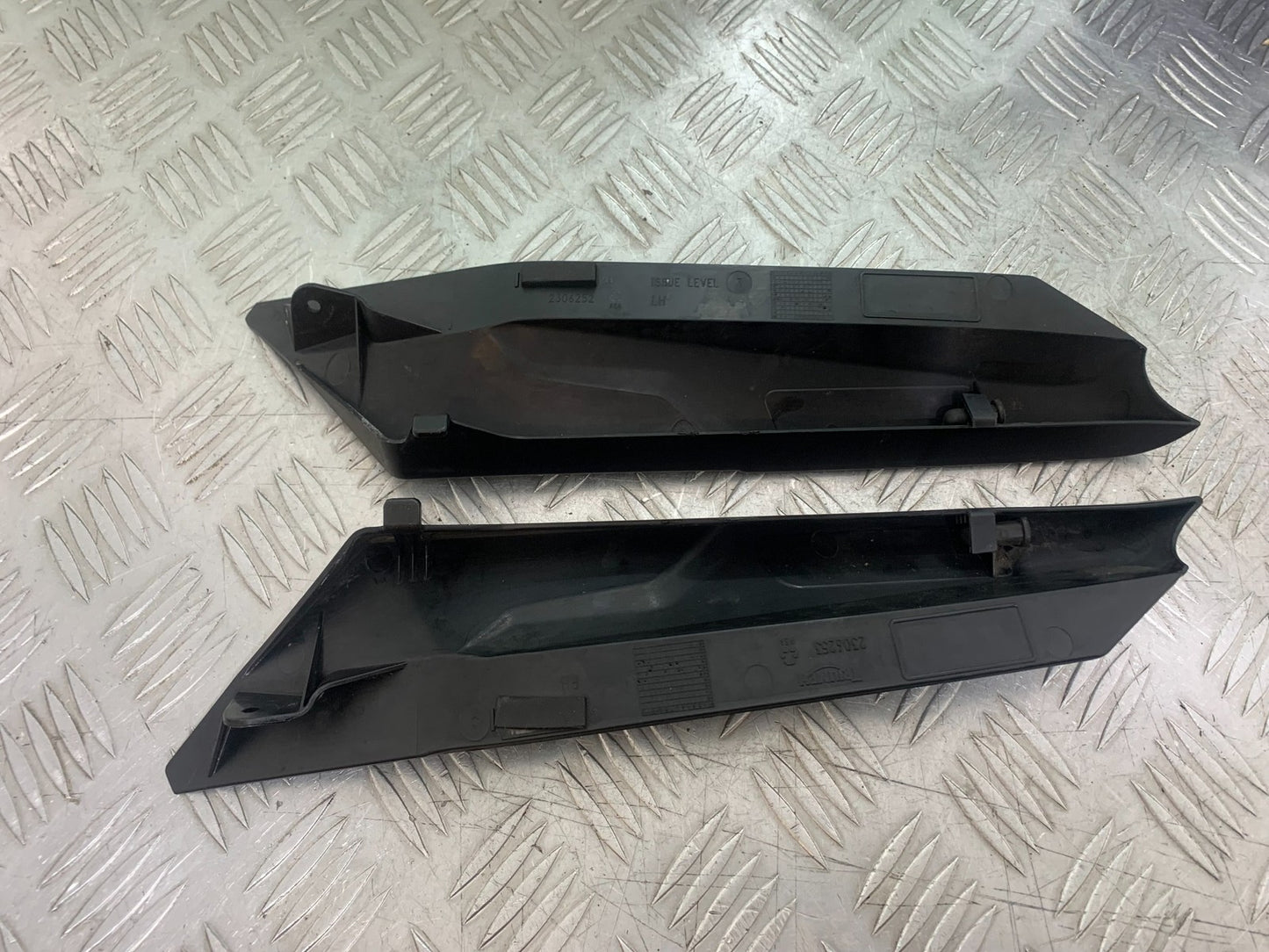 TRIUMPH TIGER 800 XRT LEFT AND RIGHT FRAME NFILLS   2018-2020 (CMB1193)