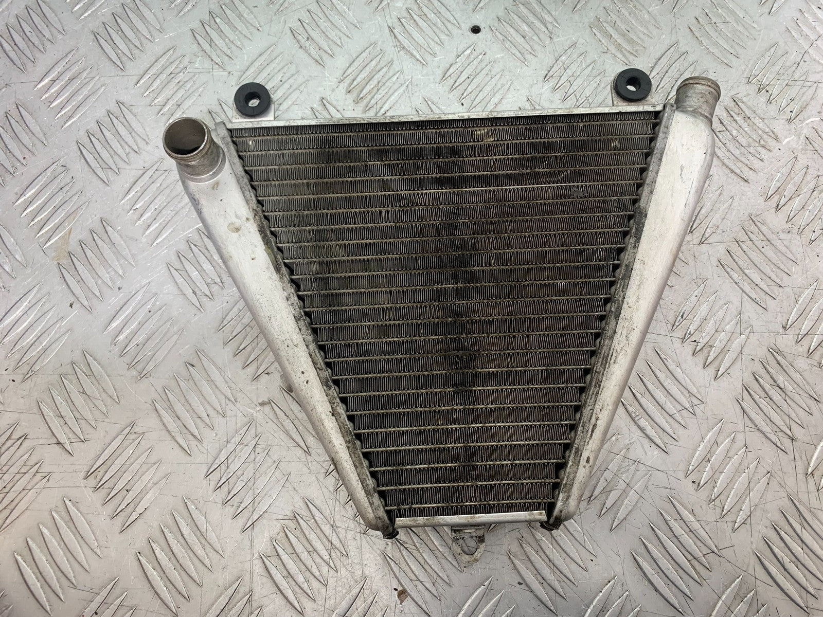 DUCATI 1299 PANIGALE LOWER RADIATOR YEAR 2016 (CMB 1187)