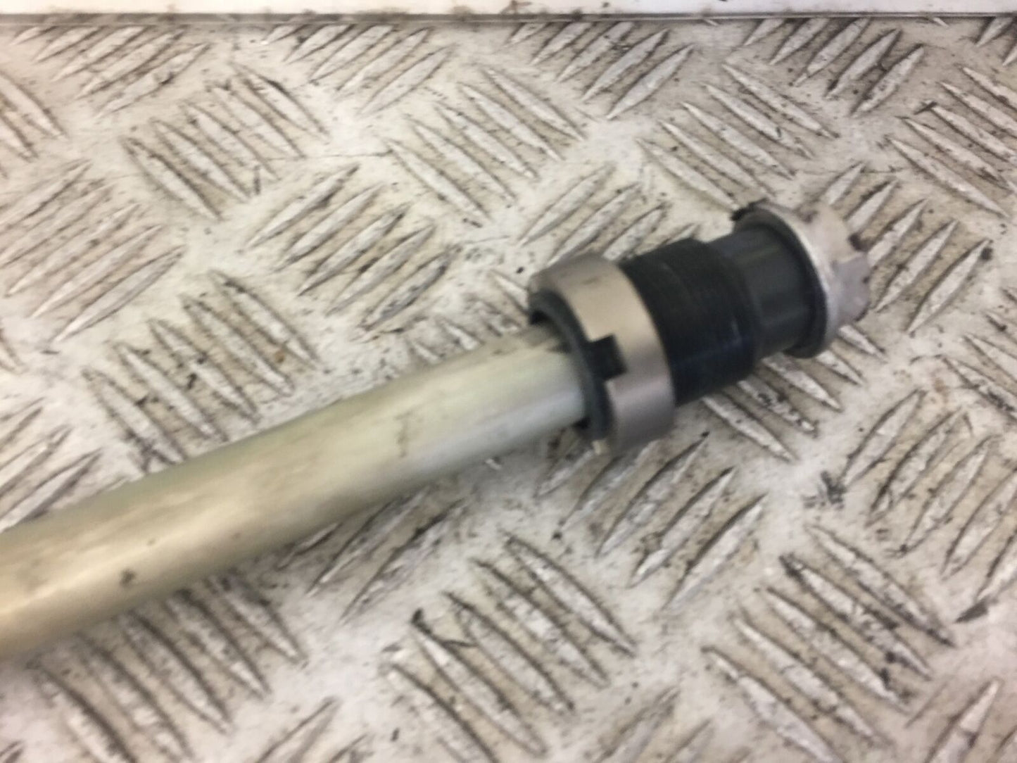 KAWASAKI ZX6R ZX636 ZX 636 SWINGARM SPINDLE  2013-2016 (STOCK 342)