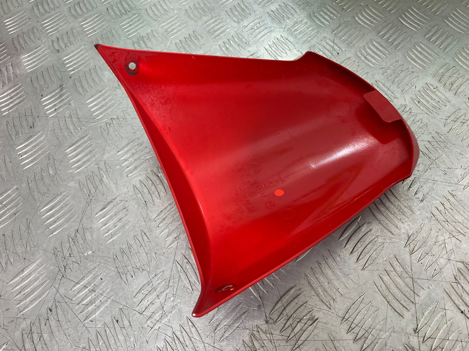 TRIUMPH 675 STREET TRIPLE R REAR SEAT COWL YEAR 2013 - 2016 (CMB1221)