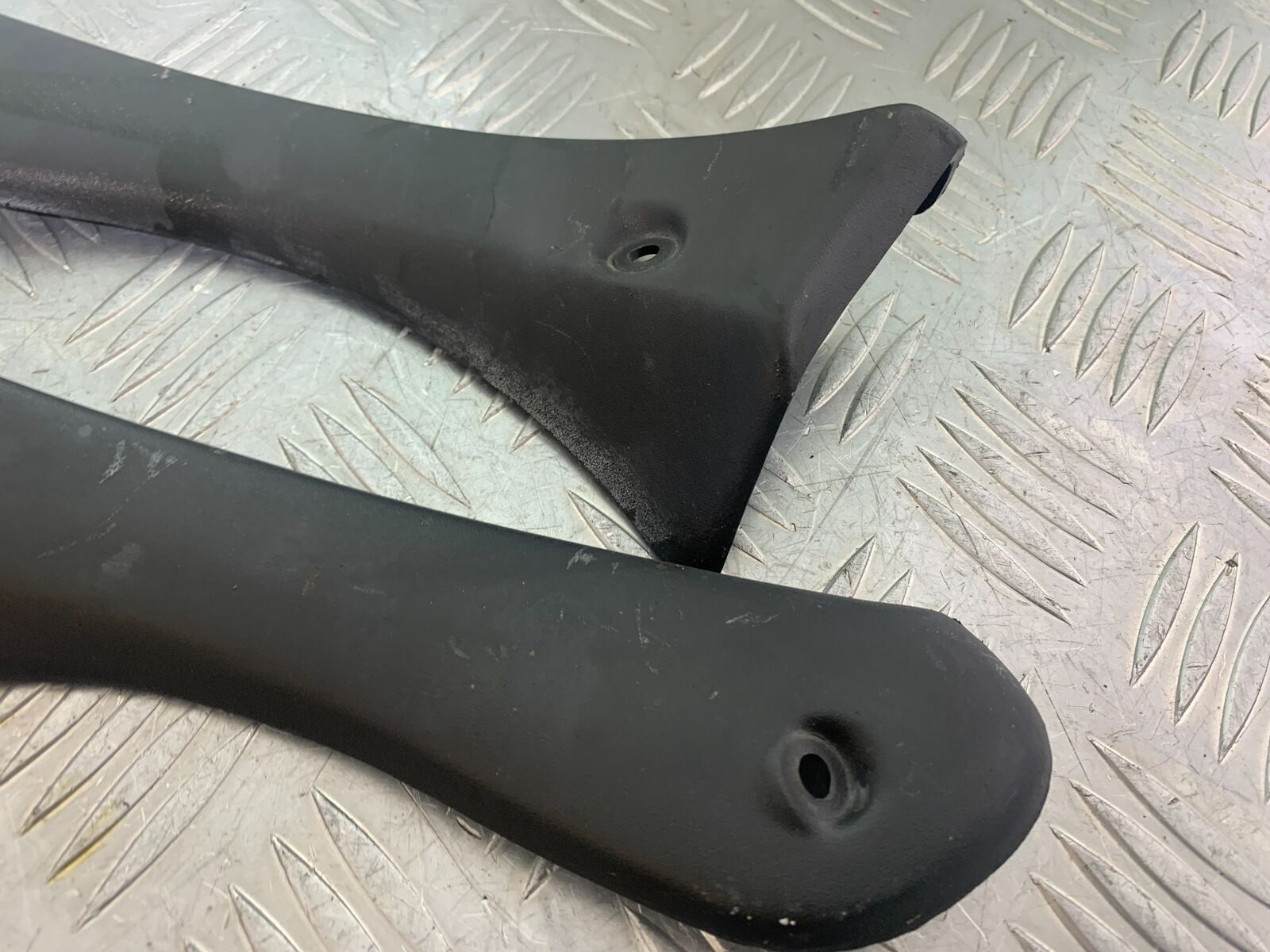 TRIUMPH 955i SPRINT ST TOP FAIRING INFILLS   YEAR 1999-2004 (CMB1124)