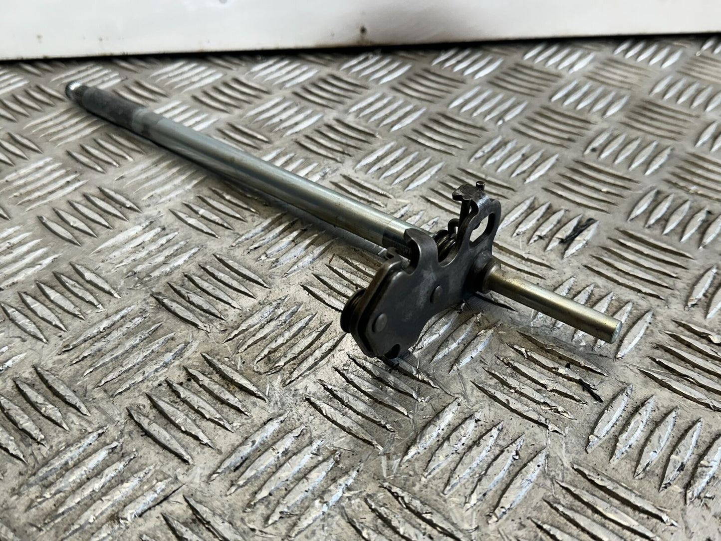 HONDA CB600 CB 600 HORNET GEAR SELECTOR SHAFT ROD YEAR 1998-2002 (CMB1011)