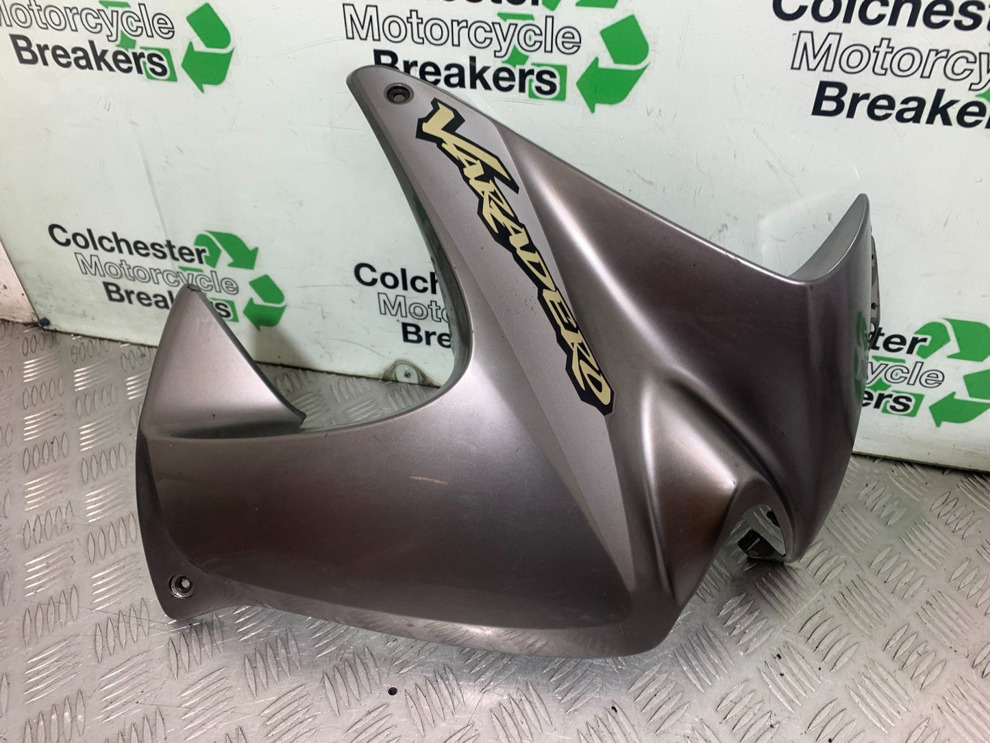 HONDA XL125 VARADERO RIGHT FAIRING PANEL  YEAR 2001-2006  (CMB1210)