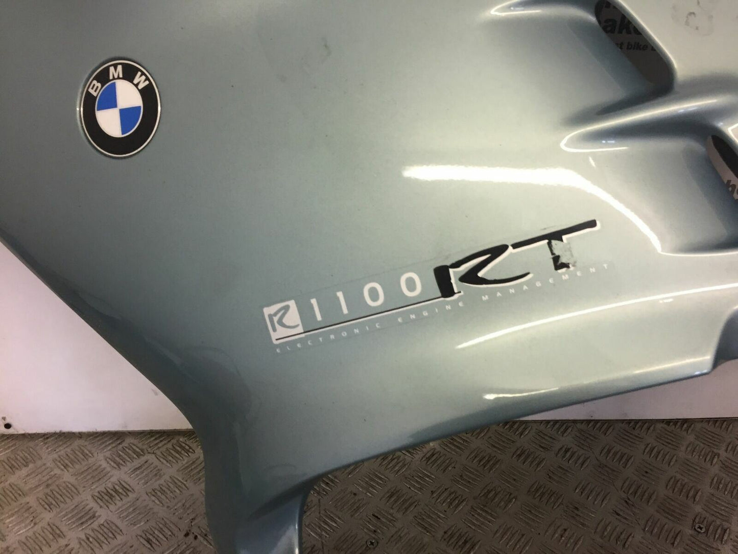 BMW R1100 R 1100 RT LEFT FAIRING PANEL  YEAR 1999