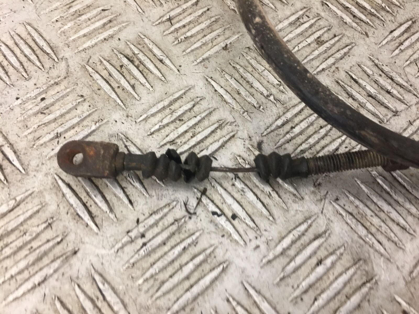 SINNIS APACHE 125 SM CLUTCH CABLE  YEAR 2012 (STOCK 570)
