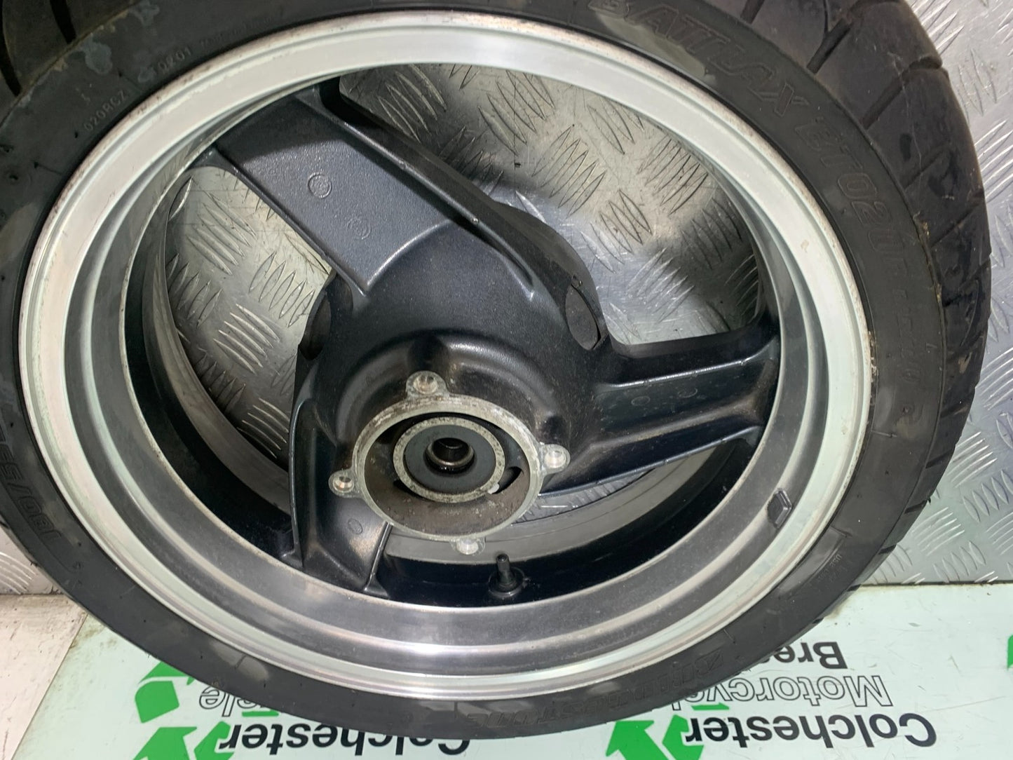 KAWASAKI ZZR1100 D REAR WHEEL  YEAR 1993-2001 (CMB1289)