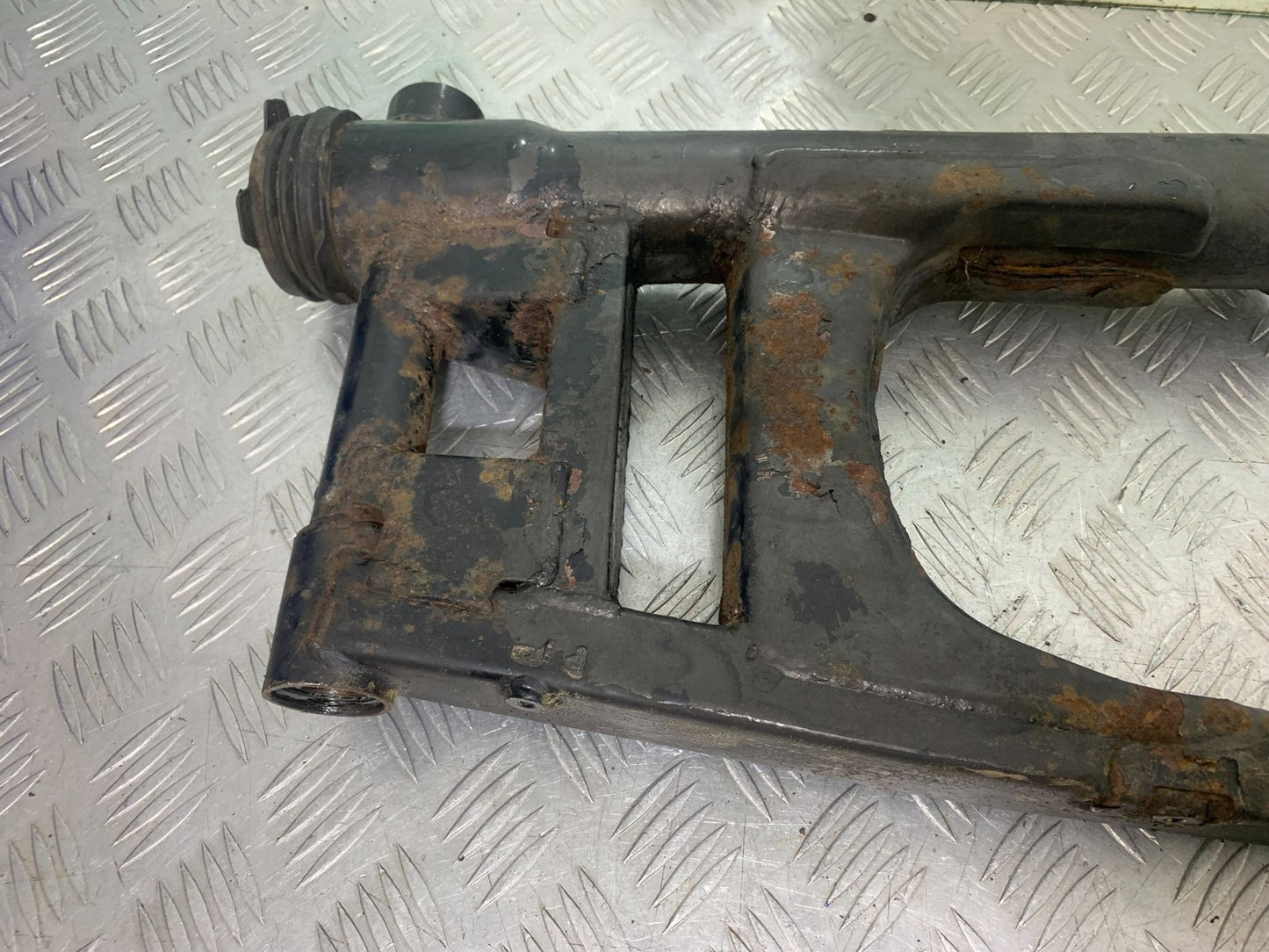 HONDA ST1100 PAN EUROPEAN SWINGARM  1993-2001 (CMB1195)