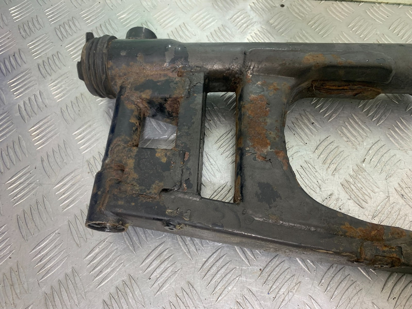 HONDA ST1100 PAN EUROPEAN SWINGARM  1993-2001 (CMB1195)