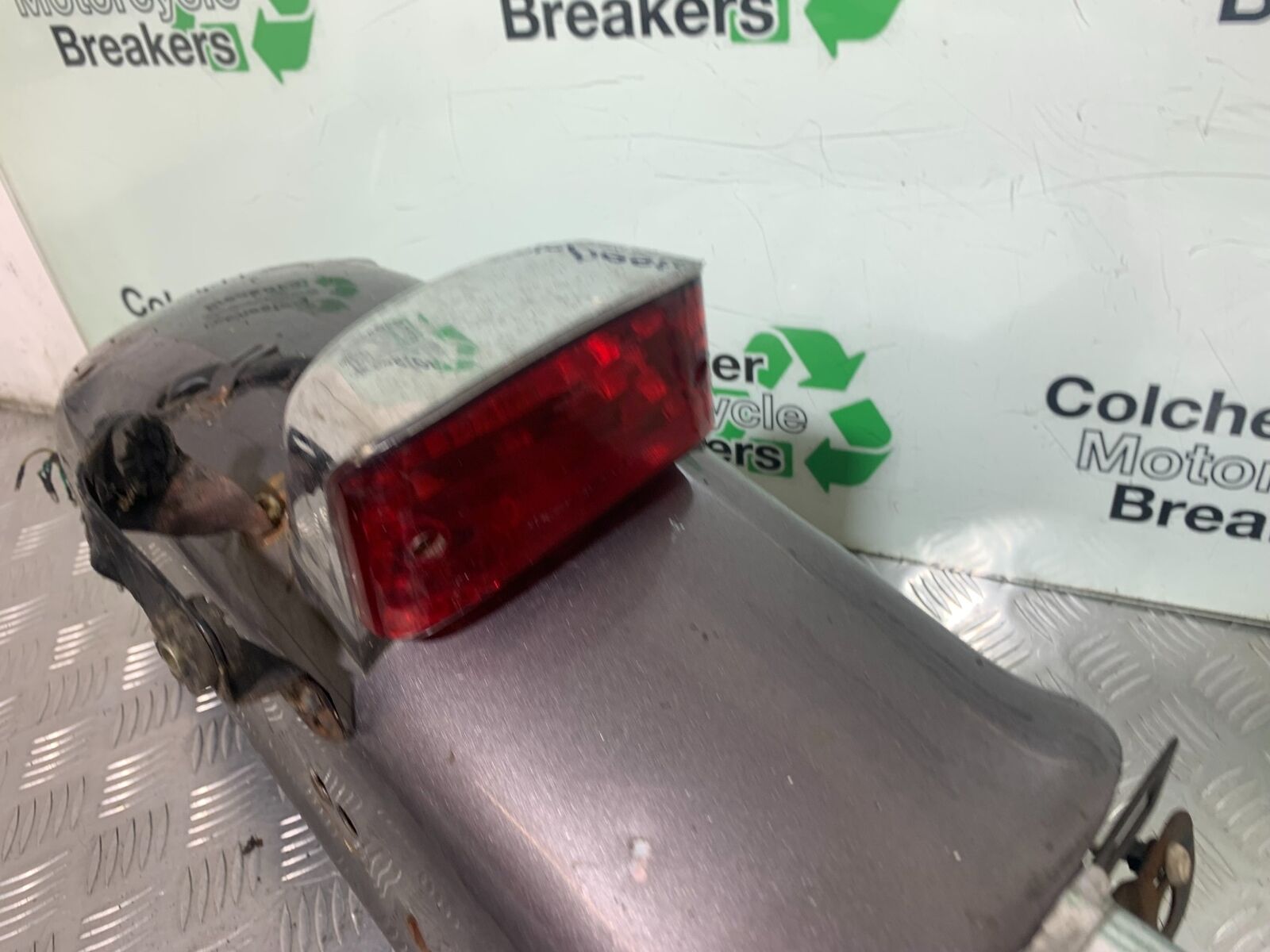 HERALD CLASSIC 125 REAR MUDGUARD AND LIGHT  YEAR 2014 (CMB1058)