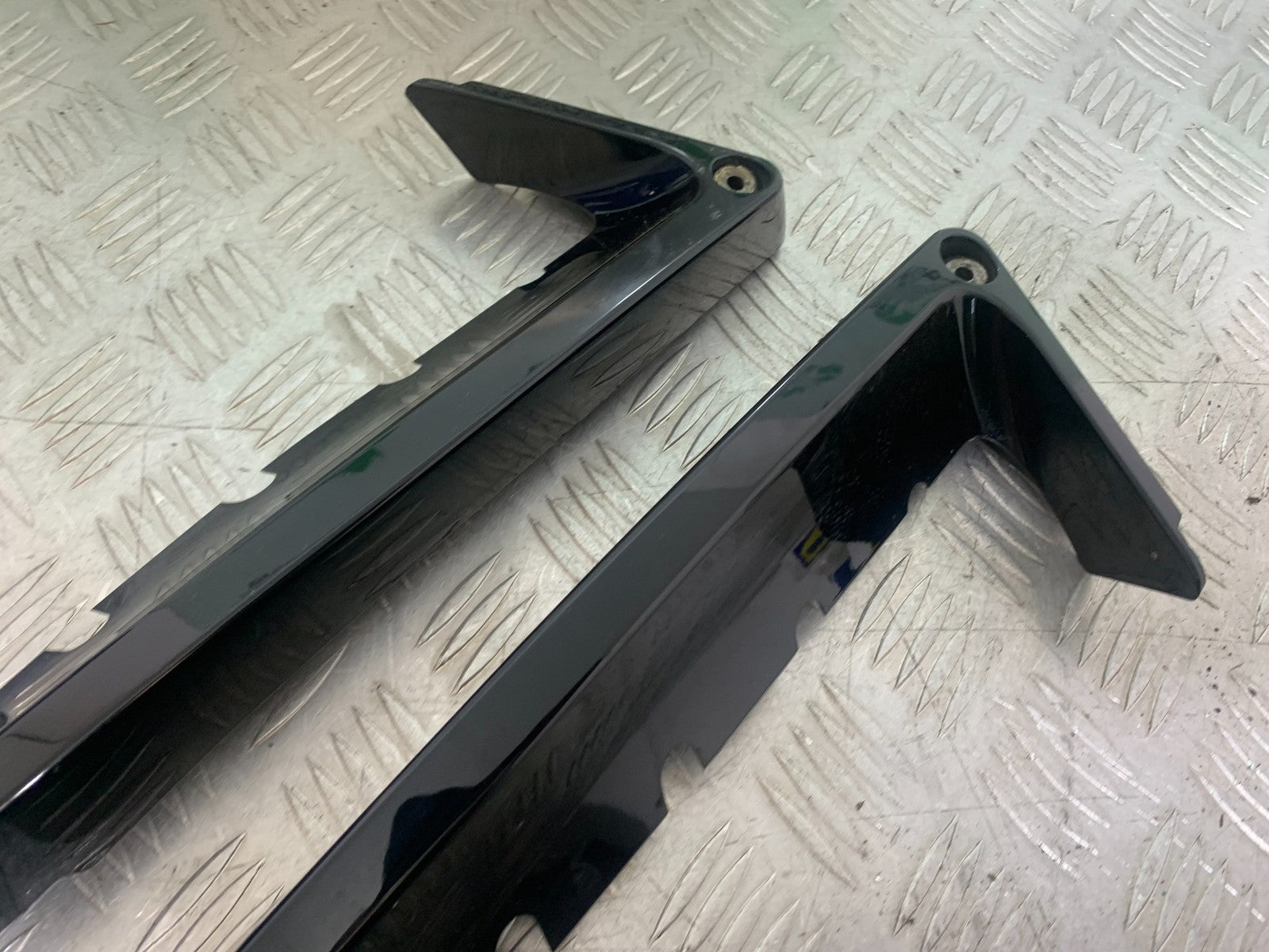 KAWASAKI GTR1400 GTR 1400 LEFT & RIGHT SIDE INFILLS  YEAR 2007-2009 (CMB1174)