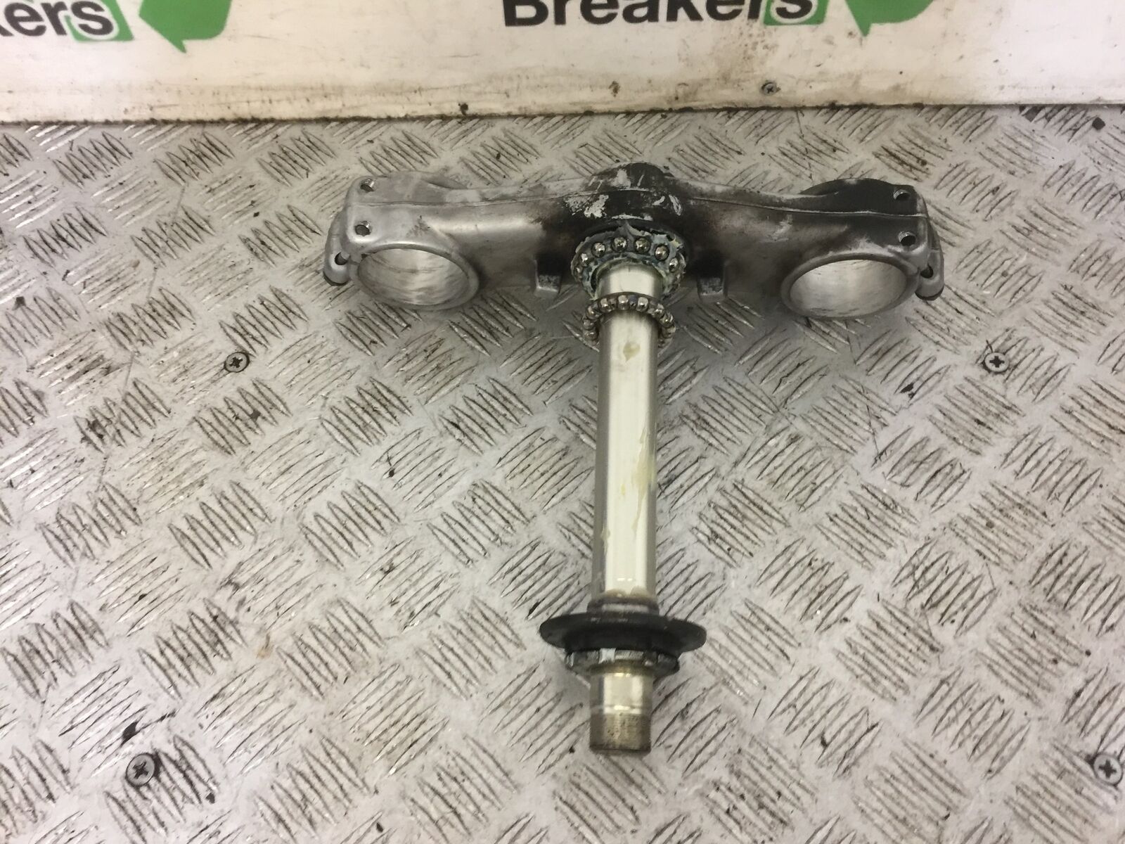 HONDA CBR1000 rr FIREBLADE BOTTOM YOKE  YEAR 2004-07 (STOCK 690)