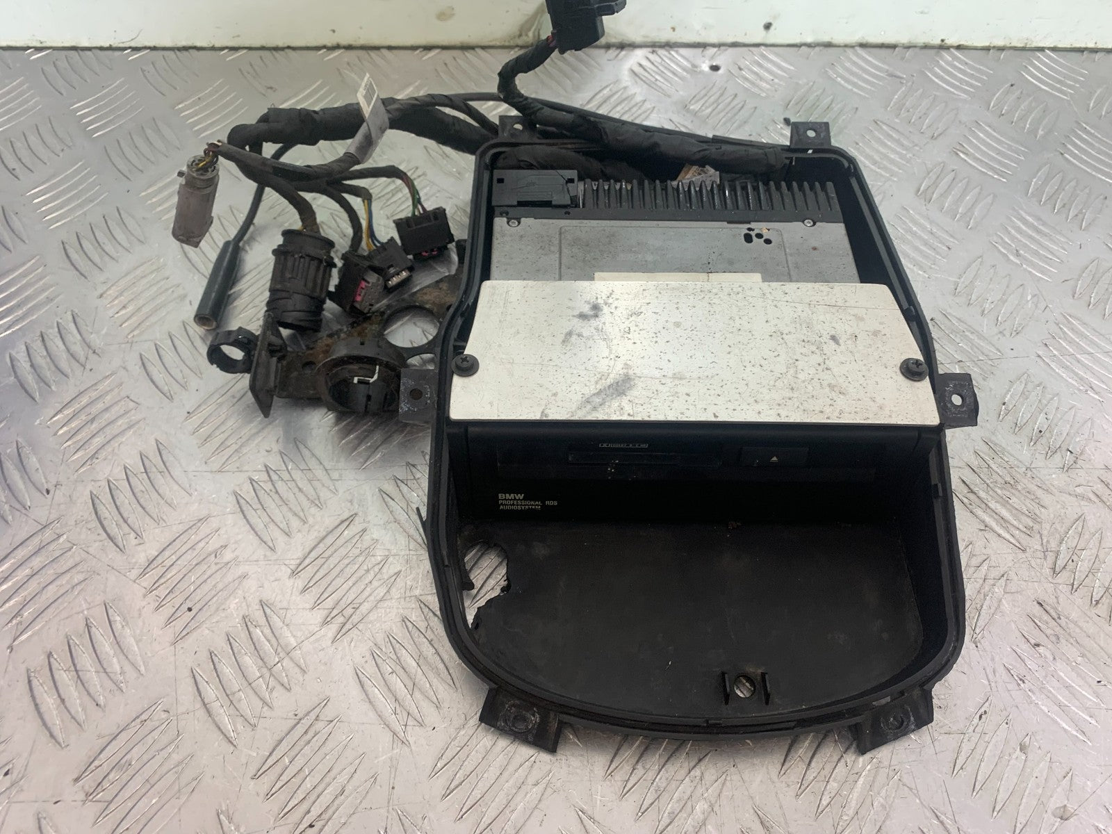 BMW K1200 K 1200 LT CASSETTE PLAYER  YEAR 1999-07 (CMB1271)