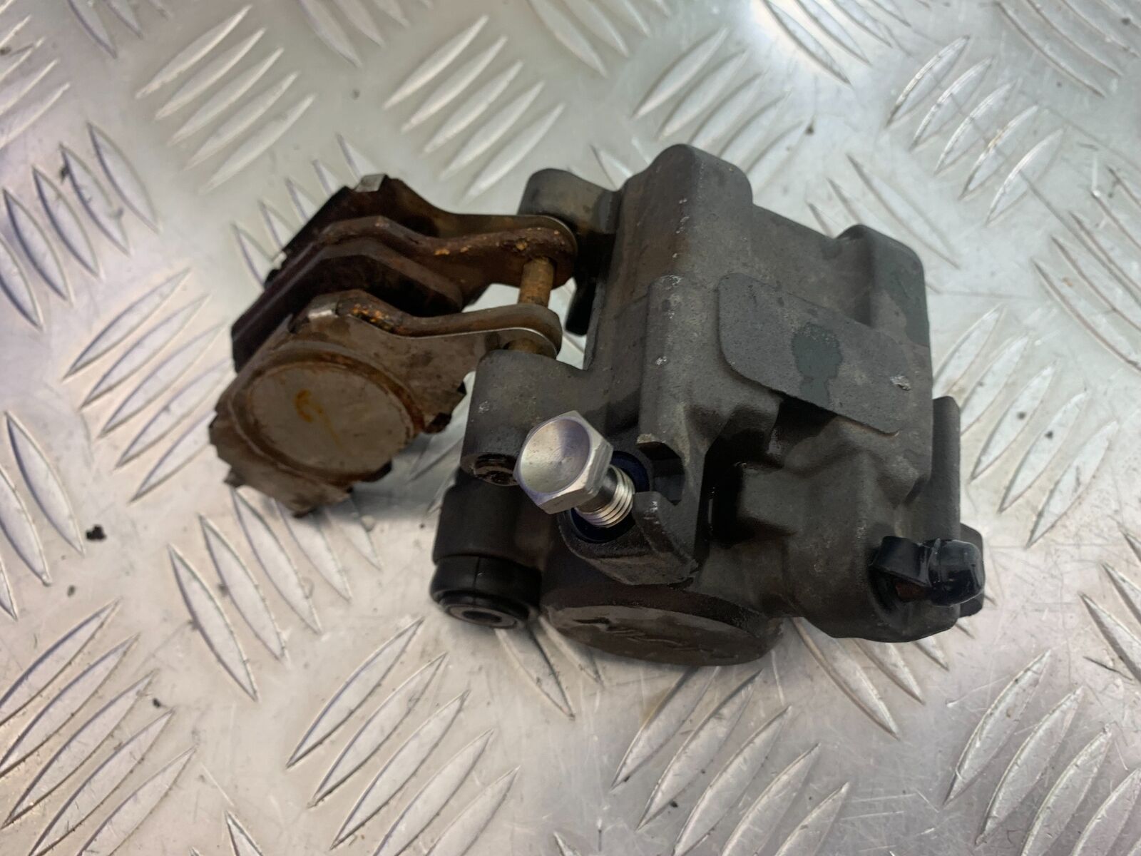 HONDA CBR600 CBR 600 F2 REAR CALIPER YEAR 1991-1993 (CMB1114)