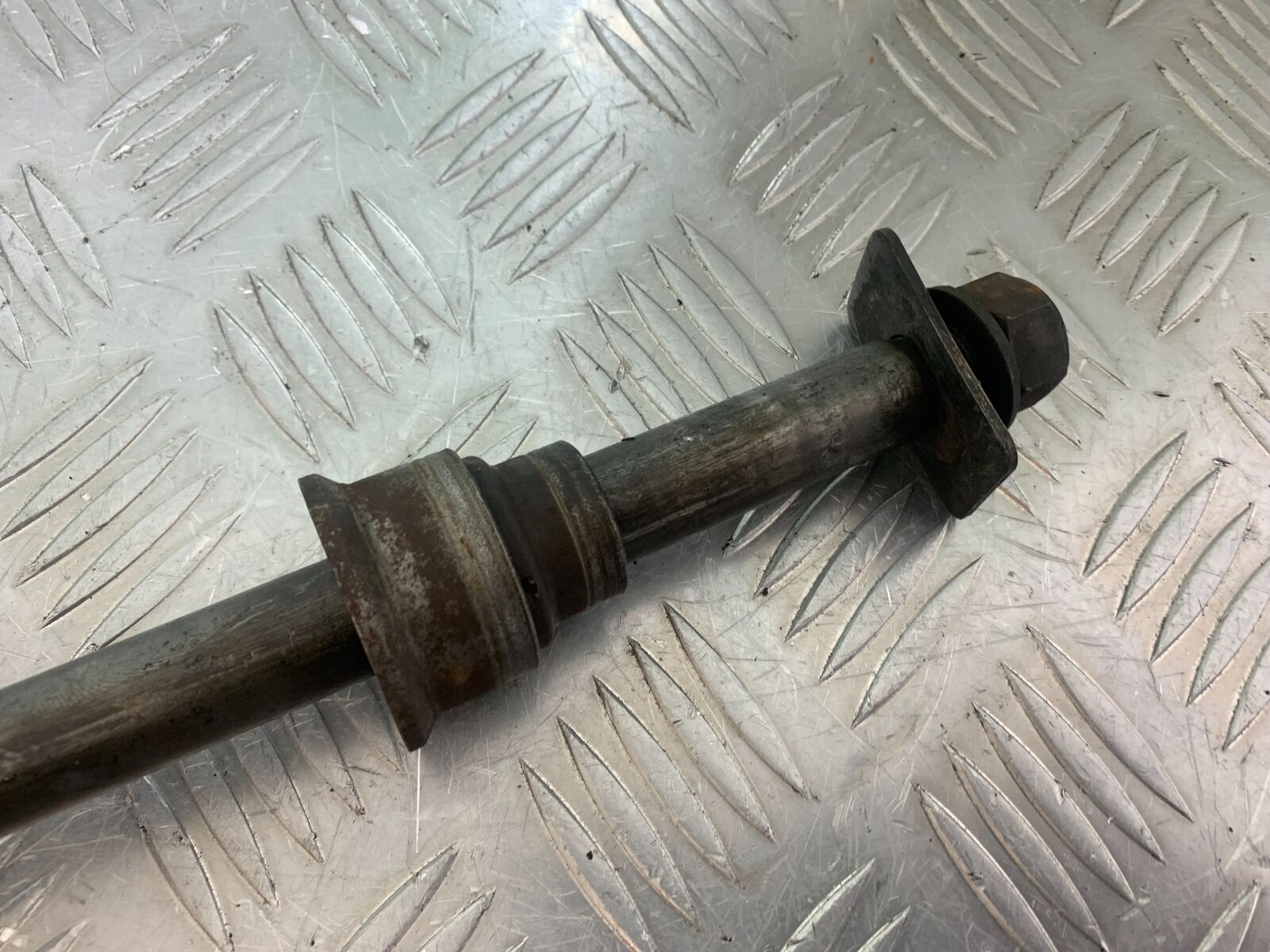SUZUKI DL 650 V-STROM REAR WHEEL SPINDLE & ADJUSTERS  YEAR 2020 (CMB1117)