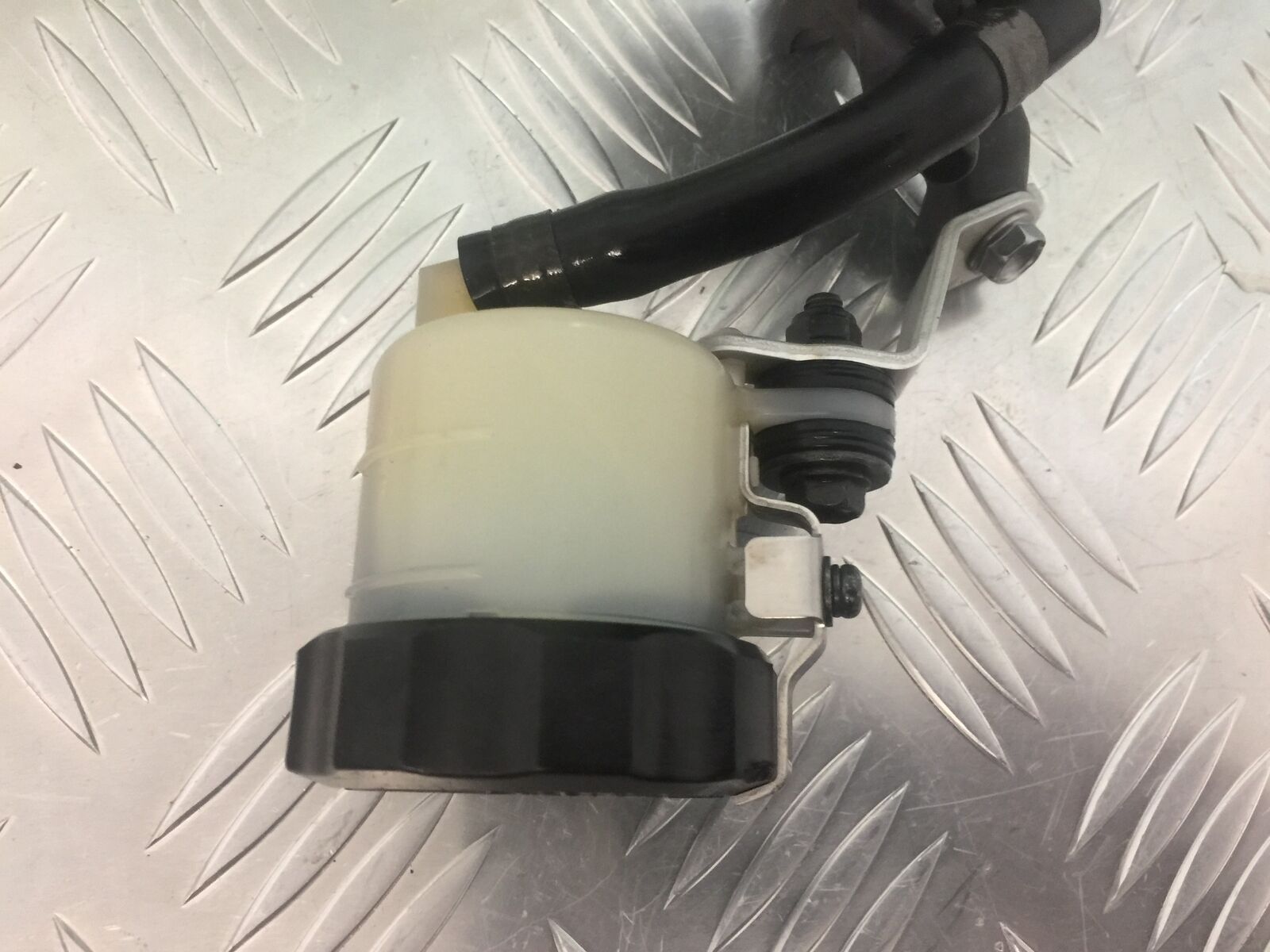 HONDA CBR1000 rr FIREBLADE FRONT BRAKE MASTER CYLINDER  2008-2011 (STOCK 930)
