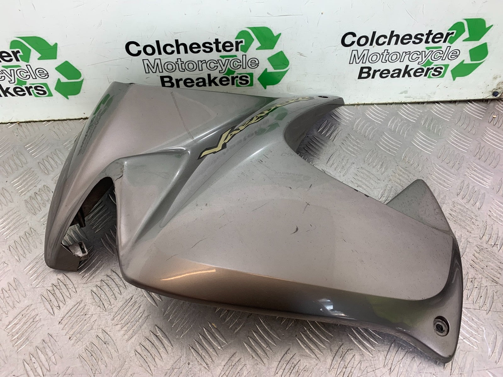 HONDA XL125 VARADERO LEFT FAIRING PANEL  YEAR 2001-2006  (CMB1304)