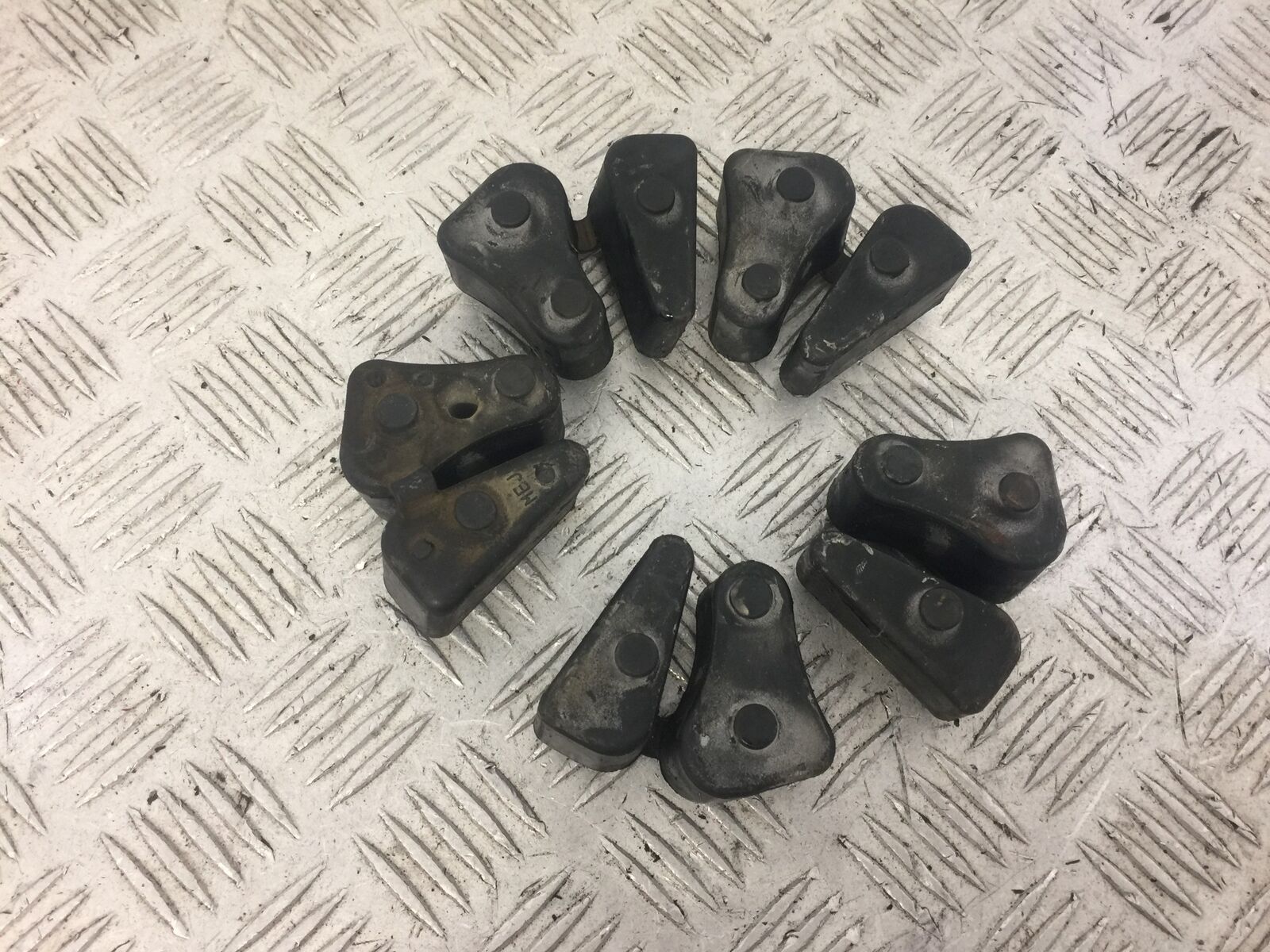 HONDA CB1300 CB 1300 SA-7 CUSH DRIVE RUBBERS   YEAR 2005-2009  STOCK 623