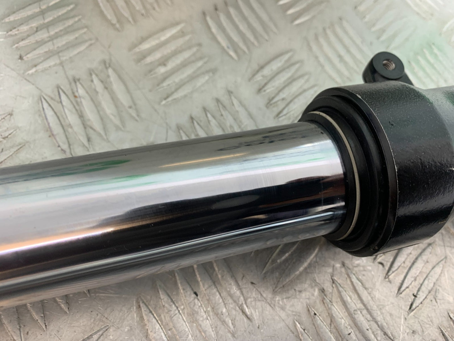 BMW F800 GT FORKS  YEAR 2013-2017 (CMB1248)