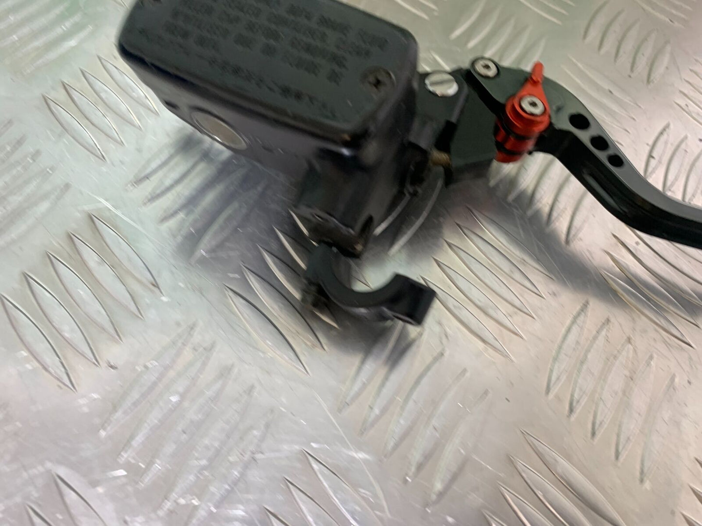 HONDA CBR1100 BLACKBIRD FRONT MASTER CYLINDER  YEAR 1996-1998 (CMB1017)