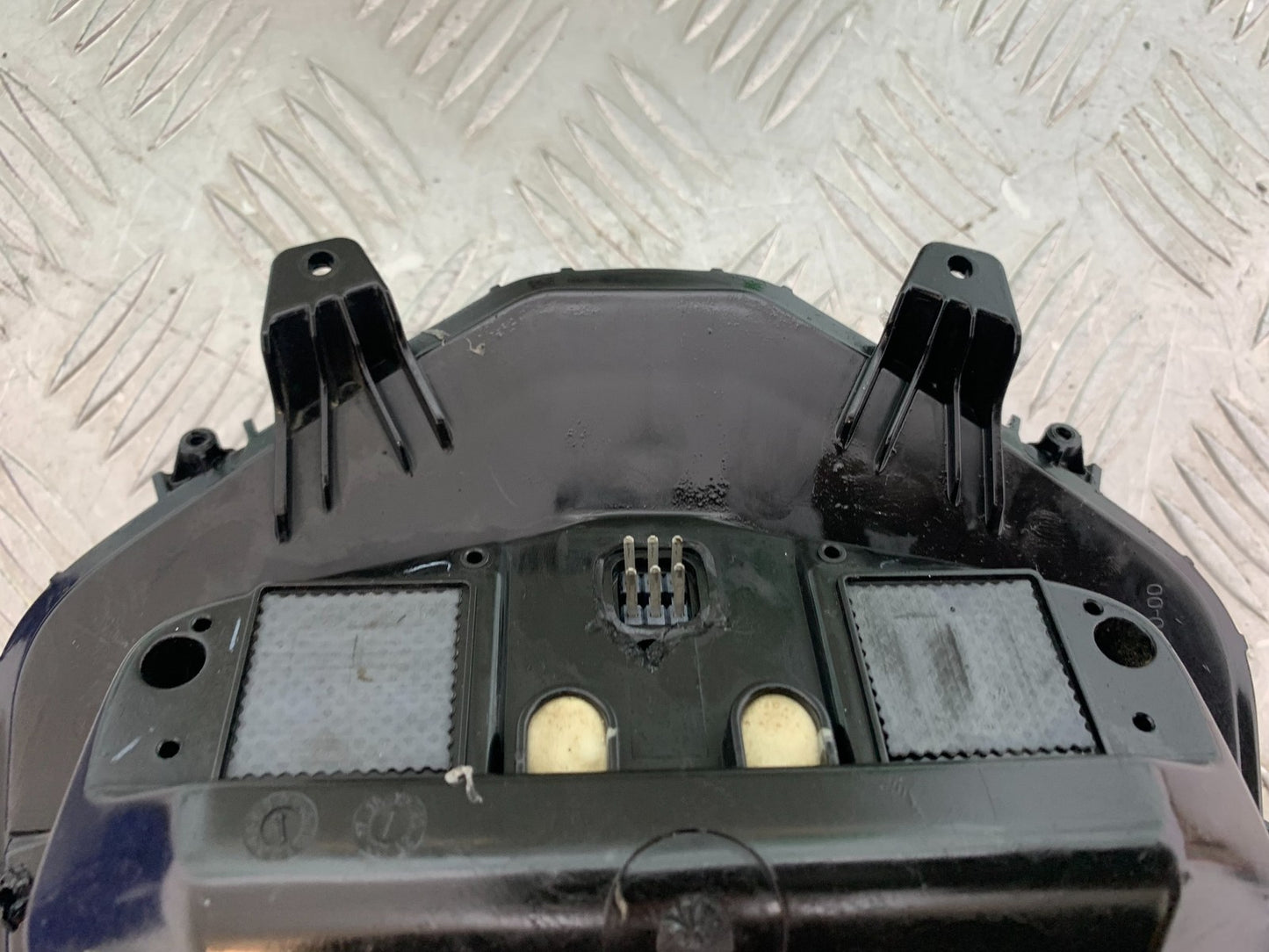 KTM 125 DUKE HEADLIGHT (DAMAGED)  YEAR 2018-2023 (CMB1185)