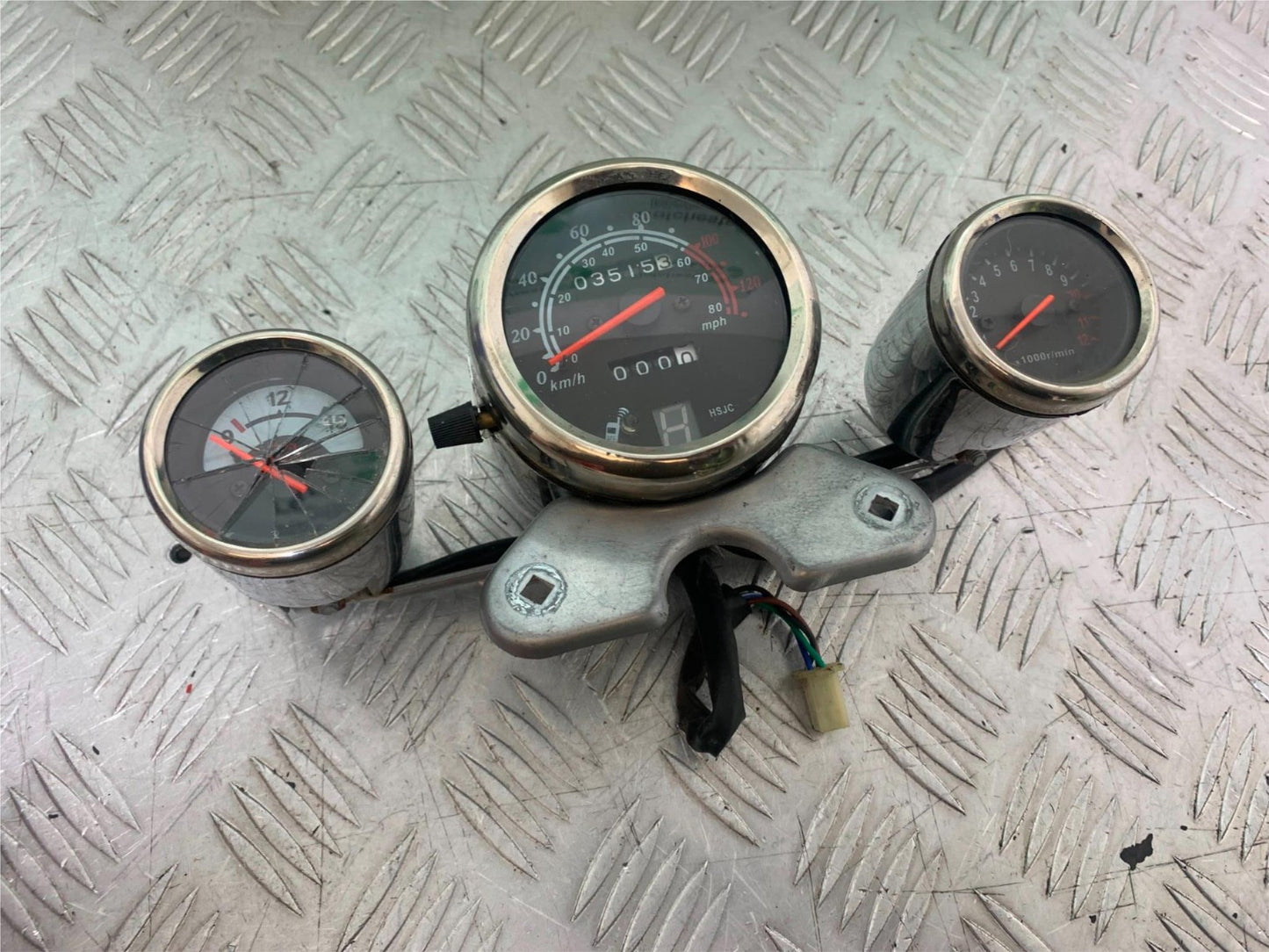 PIONEER NEVADA XF125 CLOCKS SPEEDO DASH  YEAR 2009 (CMB1214)