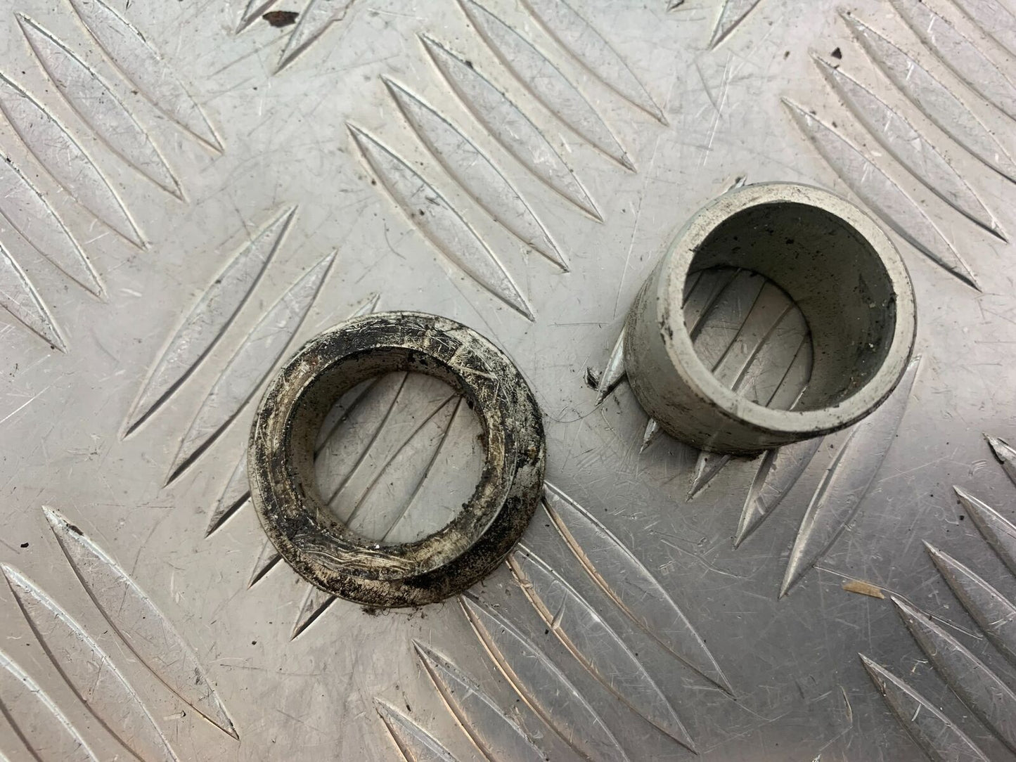 HUSQVARNA TE630 TE 630 FRONT WHEEL SPACERS   YEAR 2010-11 (CMB1120)