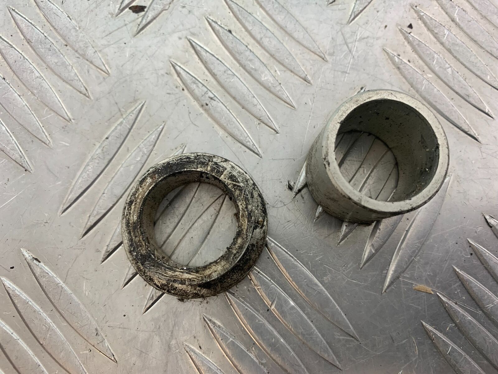 HUSQVARNA TE630 TE 630 FRONT WHEEL SPACERS   YEAR 2010-11 (CMB1120)