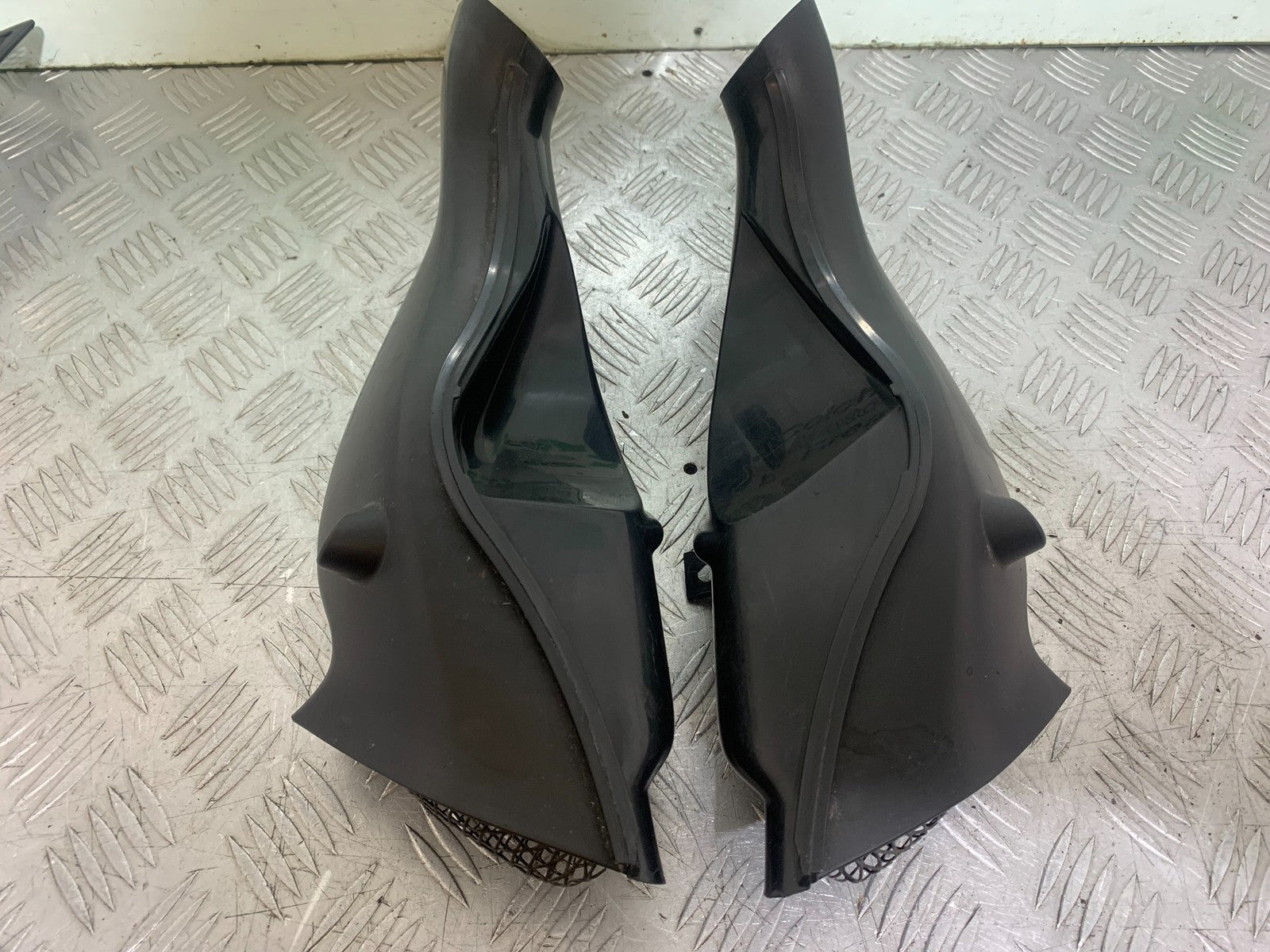 SUZUKI GSXR750 GSXR 750 K4 K5 AIR TUBES  2004-2005 (CMB1319)