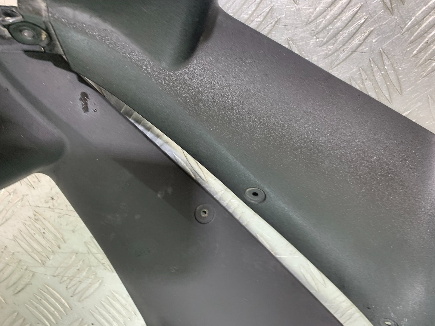 TRIUMPH 1050 SPRINT GT LEFT AND RIGHT INNER INFILLS YEAR 2010-2016 (CMB1250)