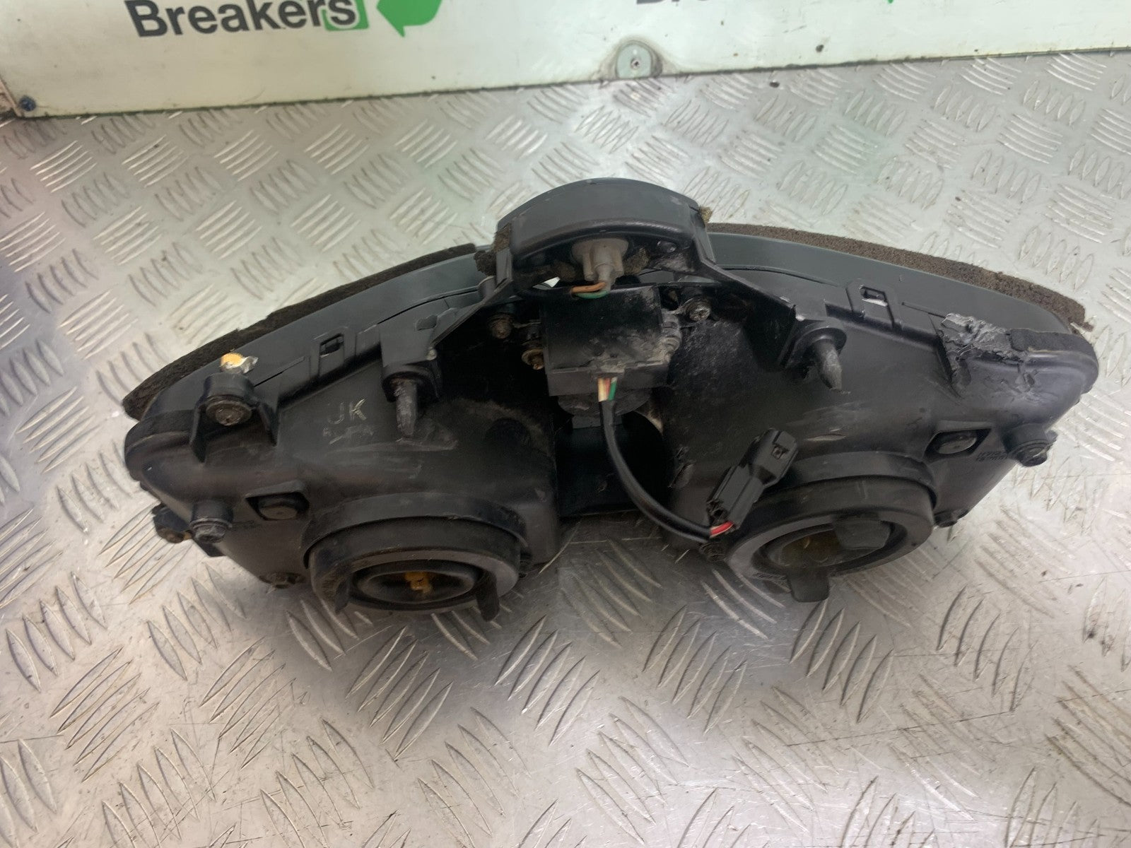 HONDA CBR600 CBR 600 RR HEADLIGHT    YEAR 2003-2004 CMB1173)