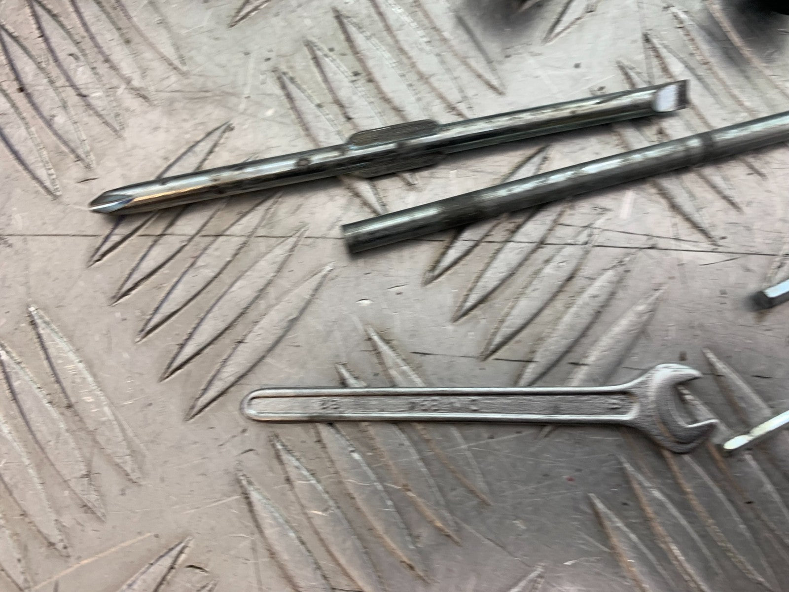 DUCATI 1299 PANIGALE TOOL KIT   YEAR 2016 (CMB 1187)