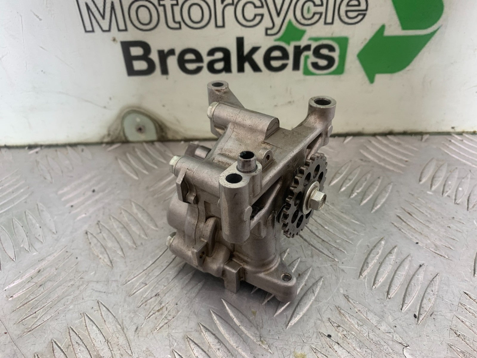 HONDA CBR1000 RR CBR1000RR FIREBLADE OIL PUMP 2008-2011 (CMB1179)