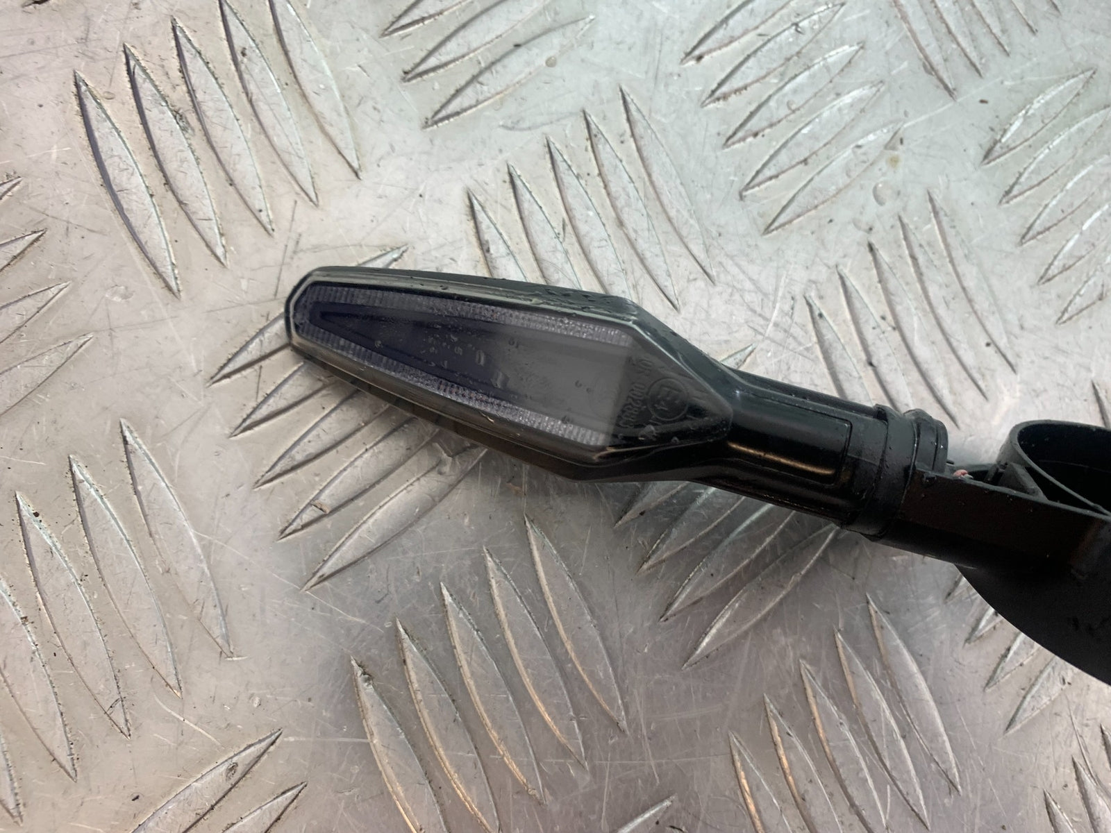 BMW M1000 R FRONT LEFT INDICATOR YEAR 2023-2024 (CMB1140)