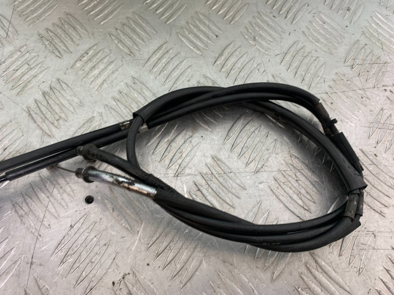 YAMAHA FZS1000 FAZER EXHAUST SERVO & CABLES   YEAR 2001-05 (CMB1275)