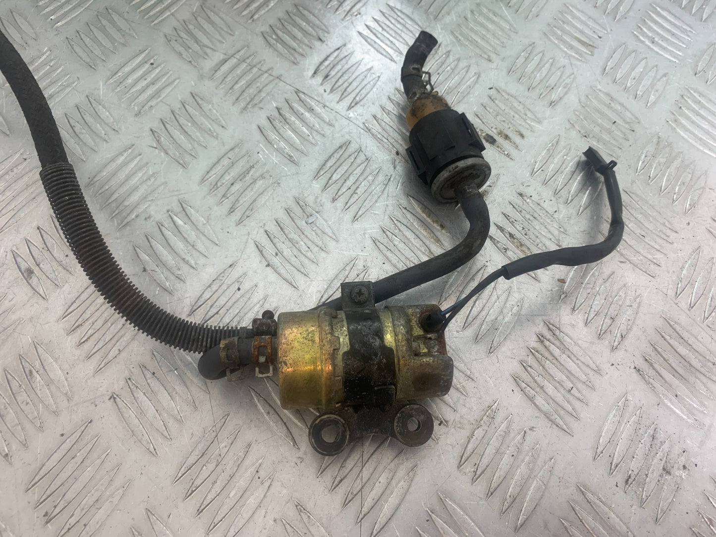 YAMAHA XV535 XV 535 VIRAGO PETROL PUMP YEAR 1994-02 (CMB1139)