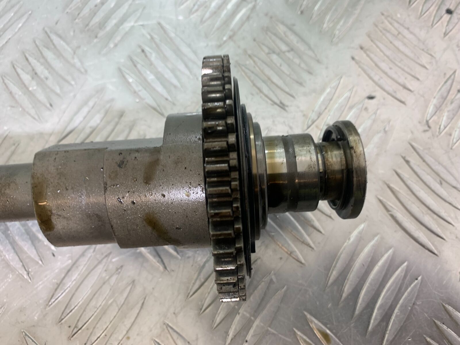 TRIUMPH 955i SPRINT ST BALANCE SHAFT YEAR 1999-2004 (STOCK 735)
