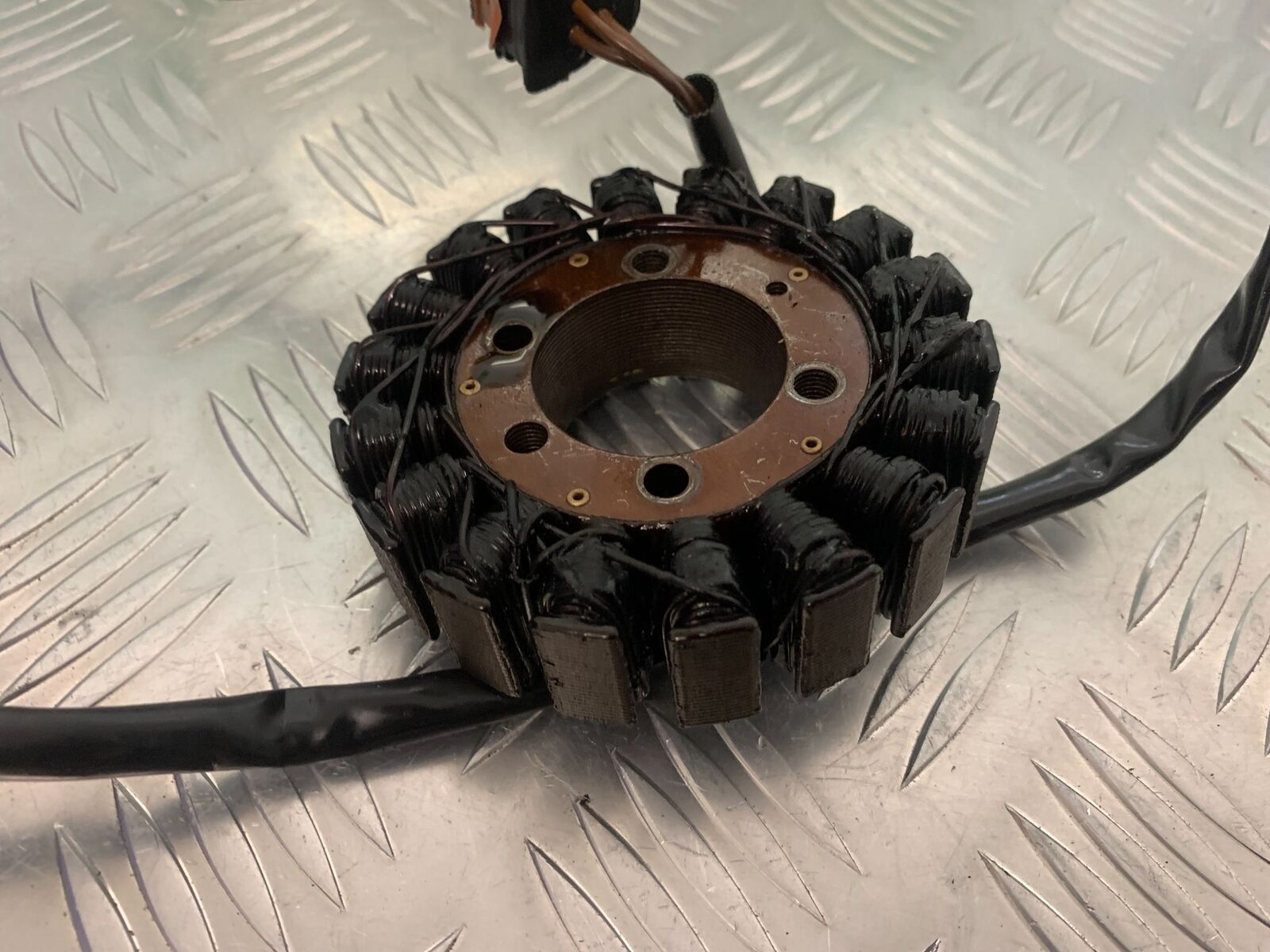 HONDA CBR1100 BLACKBIRD GENERATOR  YEAR 1999-05 (STOCK 961)