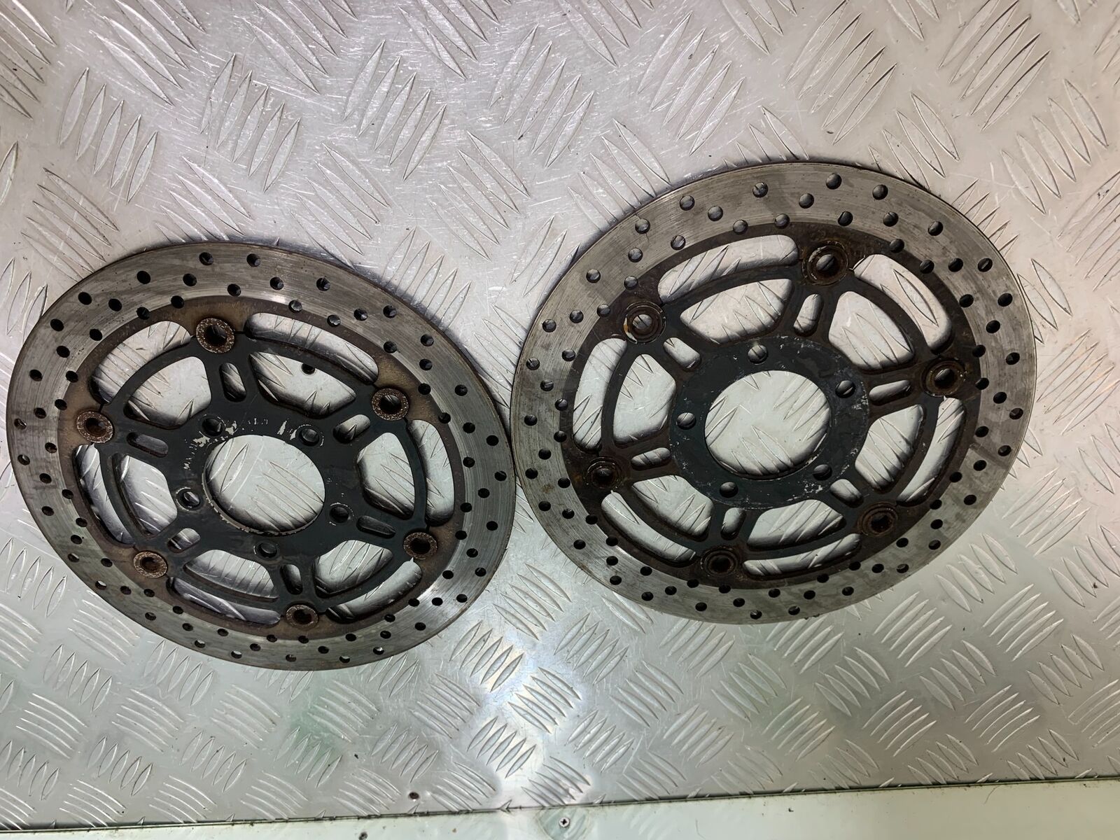 SUZUKI SV650 SV 650 FRONT BRAKE DISCS   YEAR 2003-2006 (CMB1024)