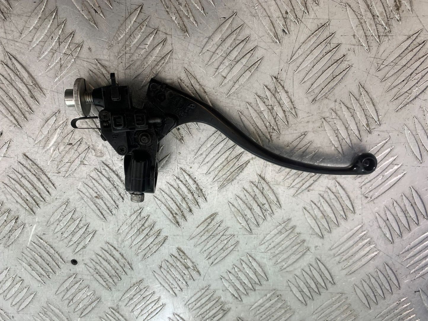 KAWASAKI Z1000 SX CLUTCH LEVER AND BRACKET   YEAR 2014-16 (CMB1264)