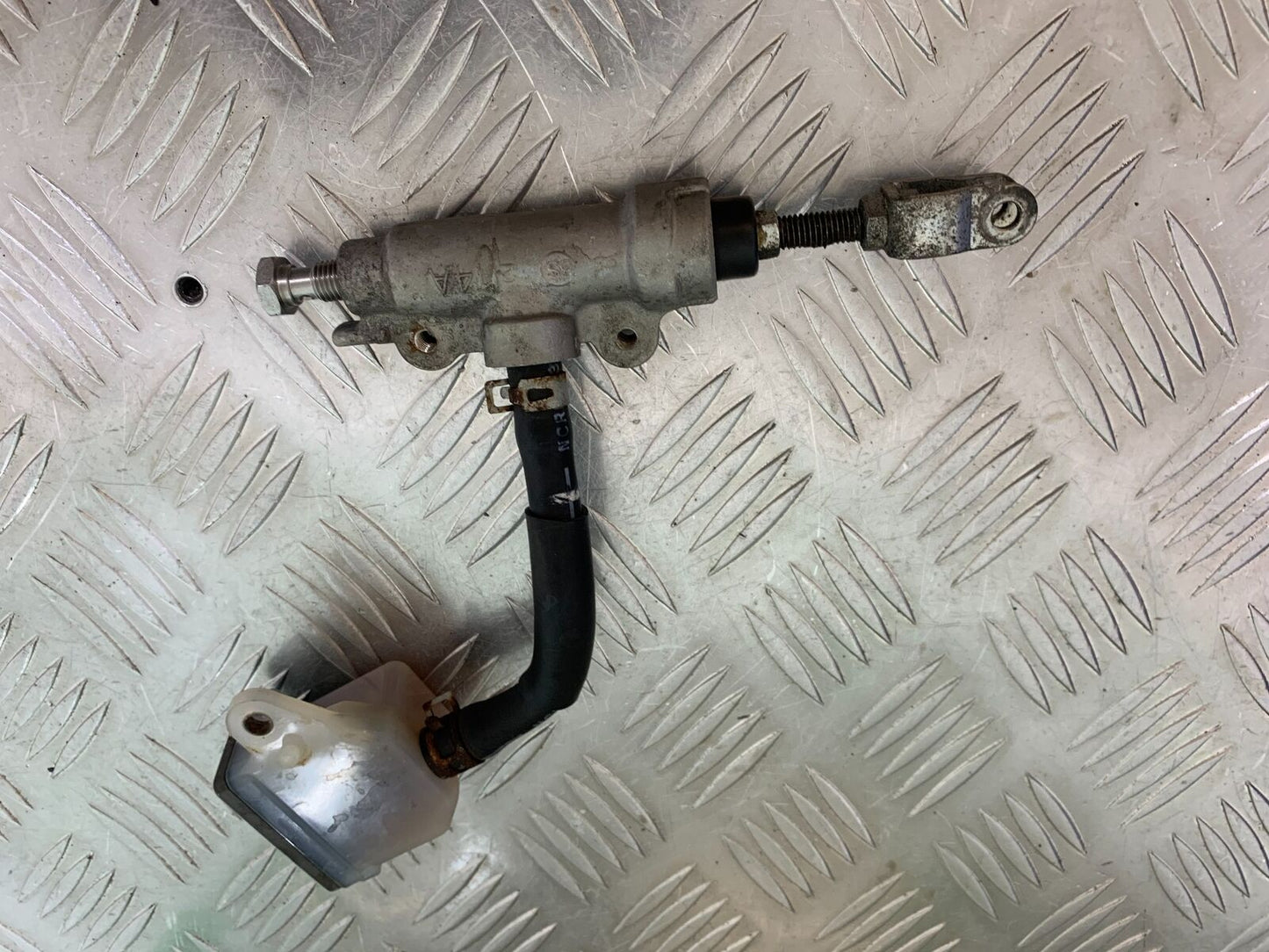 SUZUKI GSX1400 GSX 1400 REAR MASTER CYLINDER YEAR 2002-2006 (CMB1007)