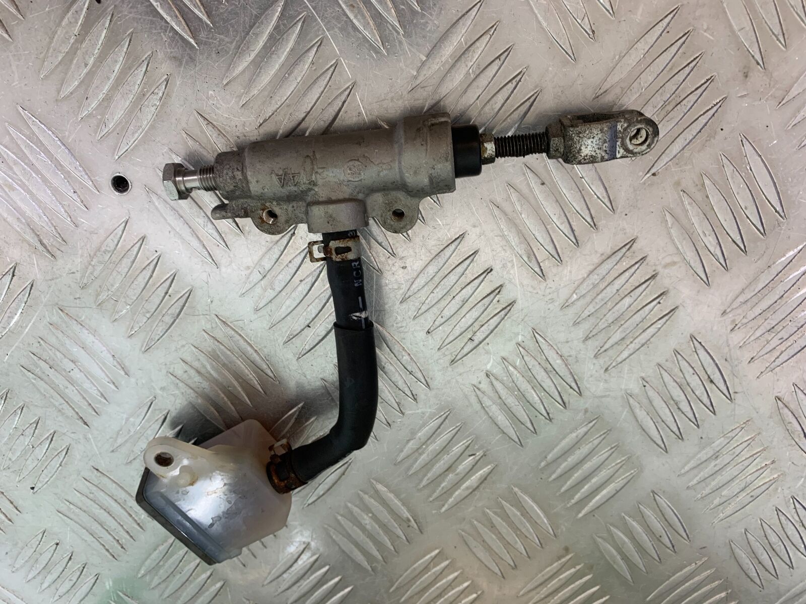 SUZUKI GSX1400 GSX 1400 REAR MASTER CYLINDER YEAR 2002-2006 (CMB1007)
