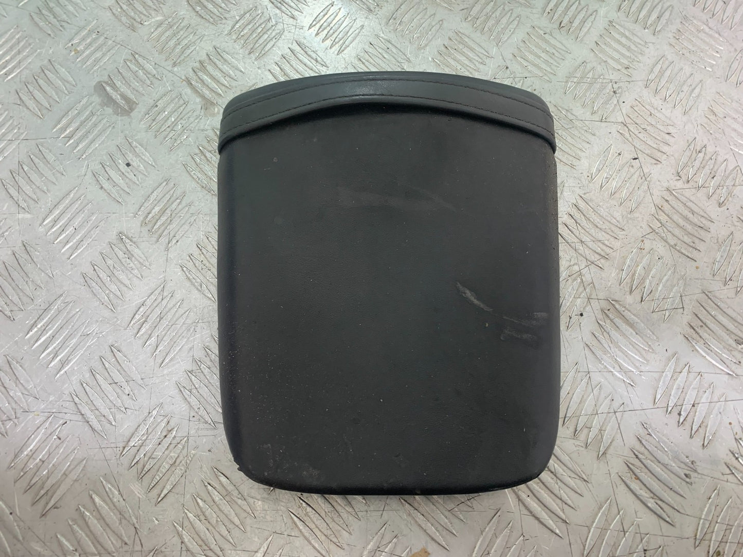 HONDA CBR600 CBR 600 RR REAR SEAT   YEAR 2003-2004 CMB1173)
