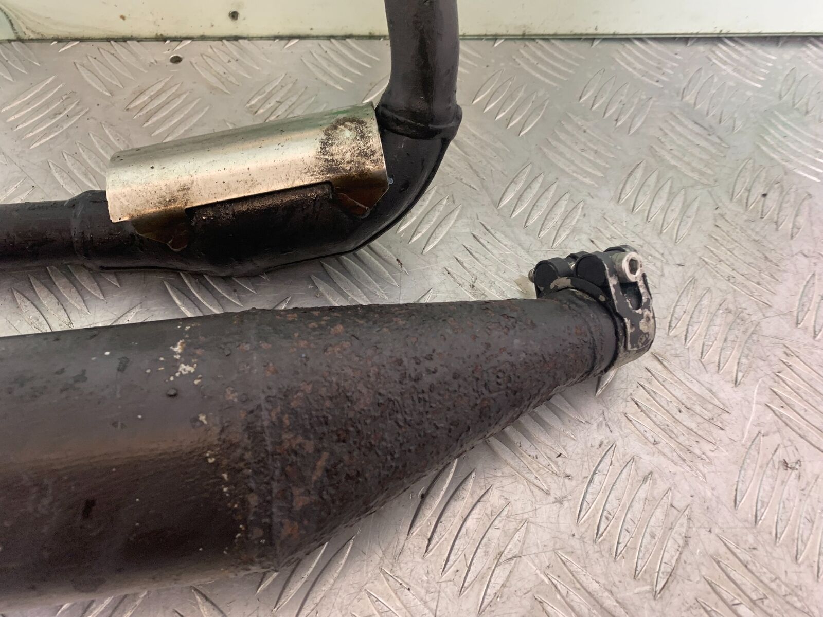 YAMAHA XT125 X XT 125 X EXHAUST    2005-2011 (CMB1097)