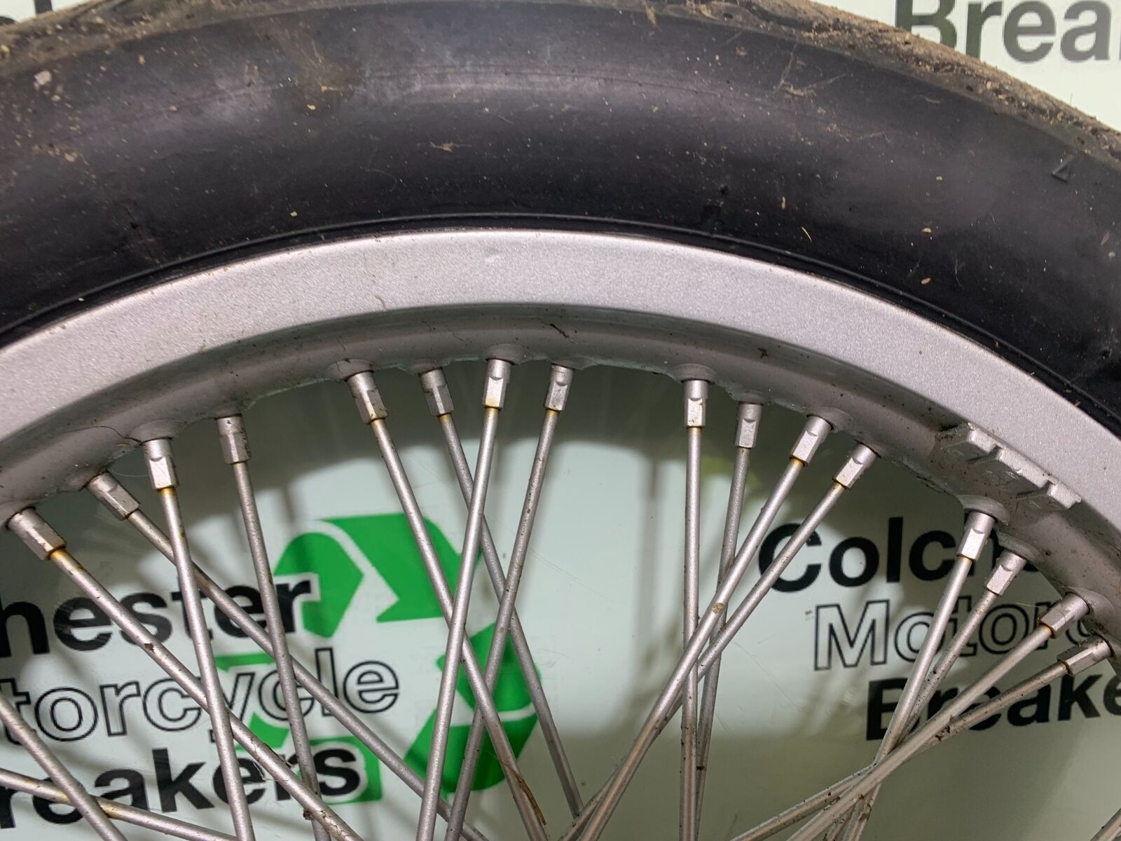 SUZUKI VS1400 VS 1400 INTRUDER FRONT WHEEL  YEAR 1988 (CMB1077)