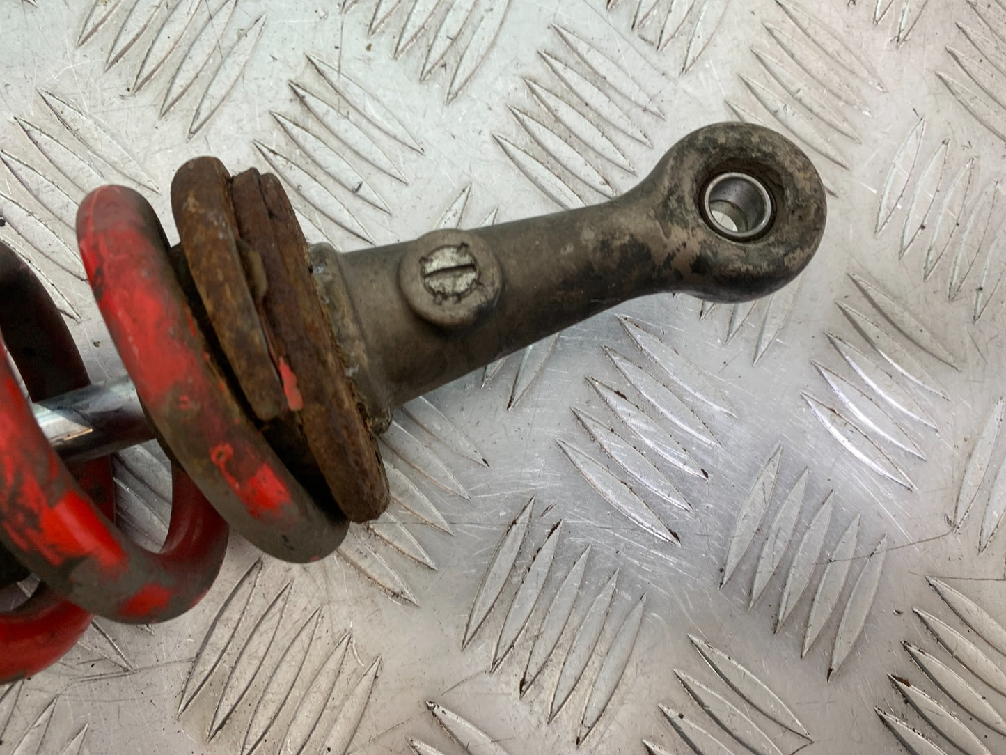 TRIUMPH T509 SPEED TRIPLE REAR SHOCK  YEAR 1997-1998 (CMB1144)
