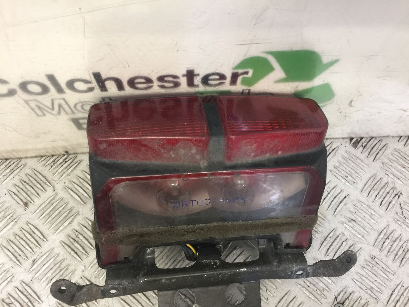 YAMAHA FZS600 FAZER 600 REAR LIGHT  YEAR 1998-03  (STOCK 618)